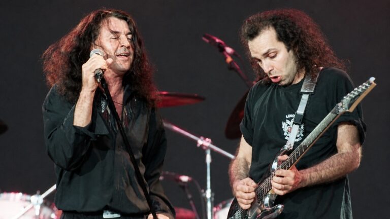 “I still always felt like the odd guy in the band”: Joe Satriani on why he turned down becoming Ritchie Blackmore’s permanent replacement in Deep Purple in 1994