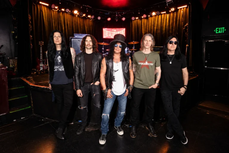Slash and Myles Kennedy Return With ‘Flying Blind’, Announce New Album and 2027 World Tour